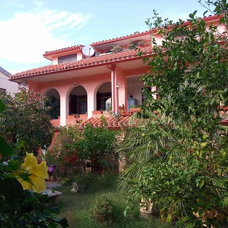 Villa Corrias Siliqua Екстериор снимка