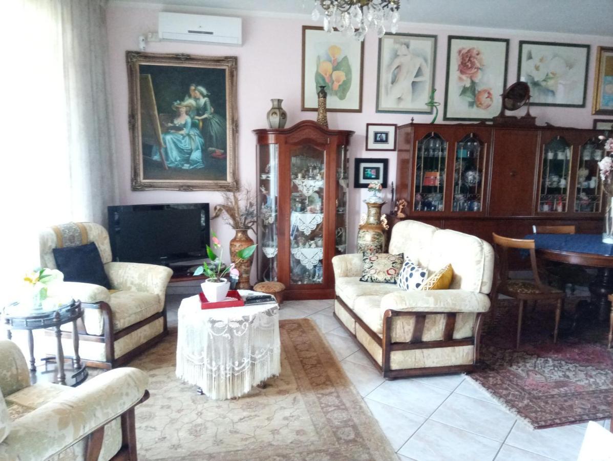 Villa Corrias Siliqua Екстериор снимка