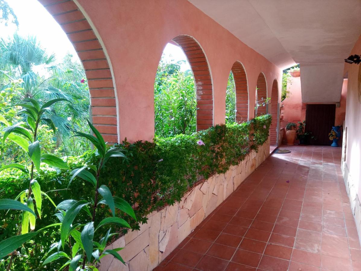 Villa Corrias Siliqua Екстериор снимка
