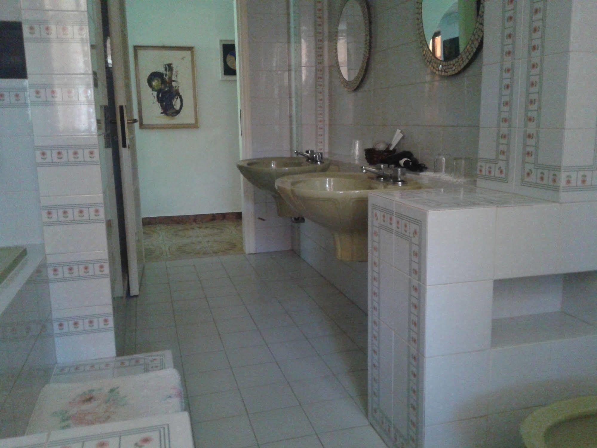 Villa Corrias Siliqua Екстериор снимка