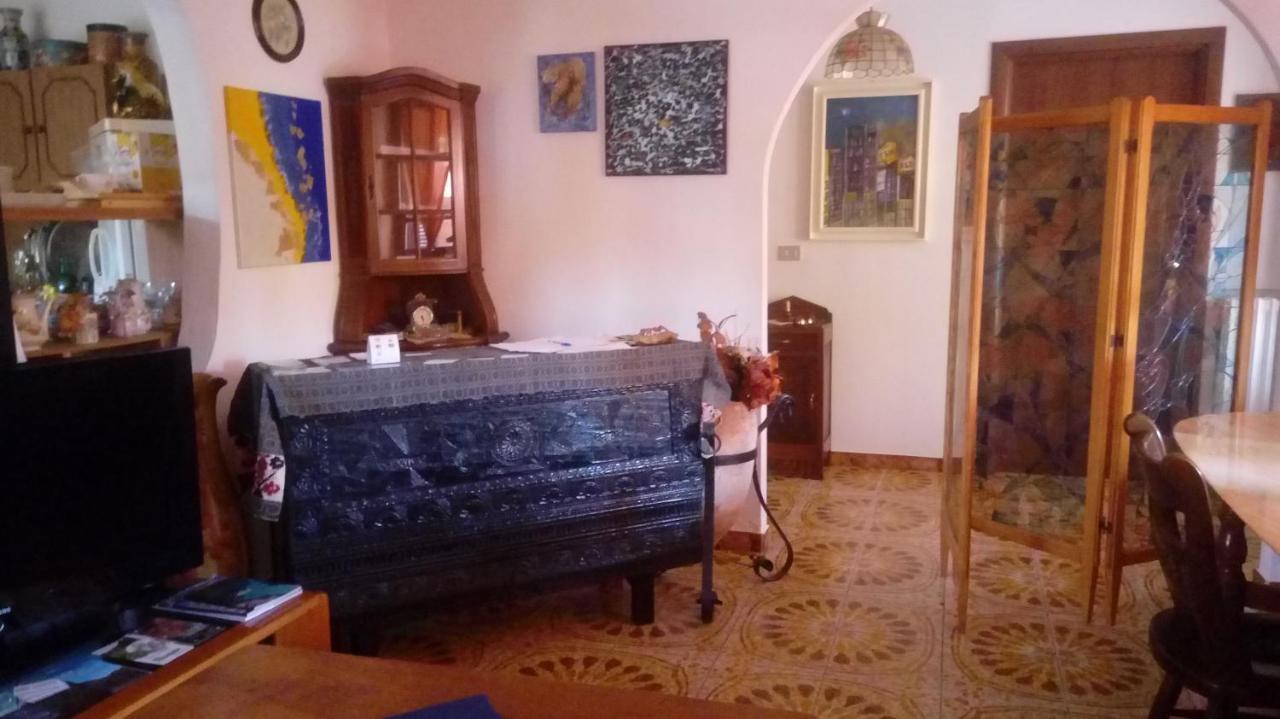 Villa Corrias Siliqua Екстериор снимка
